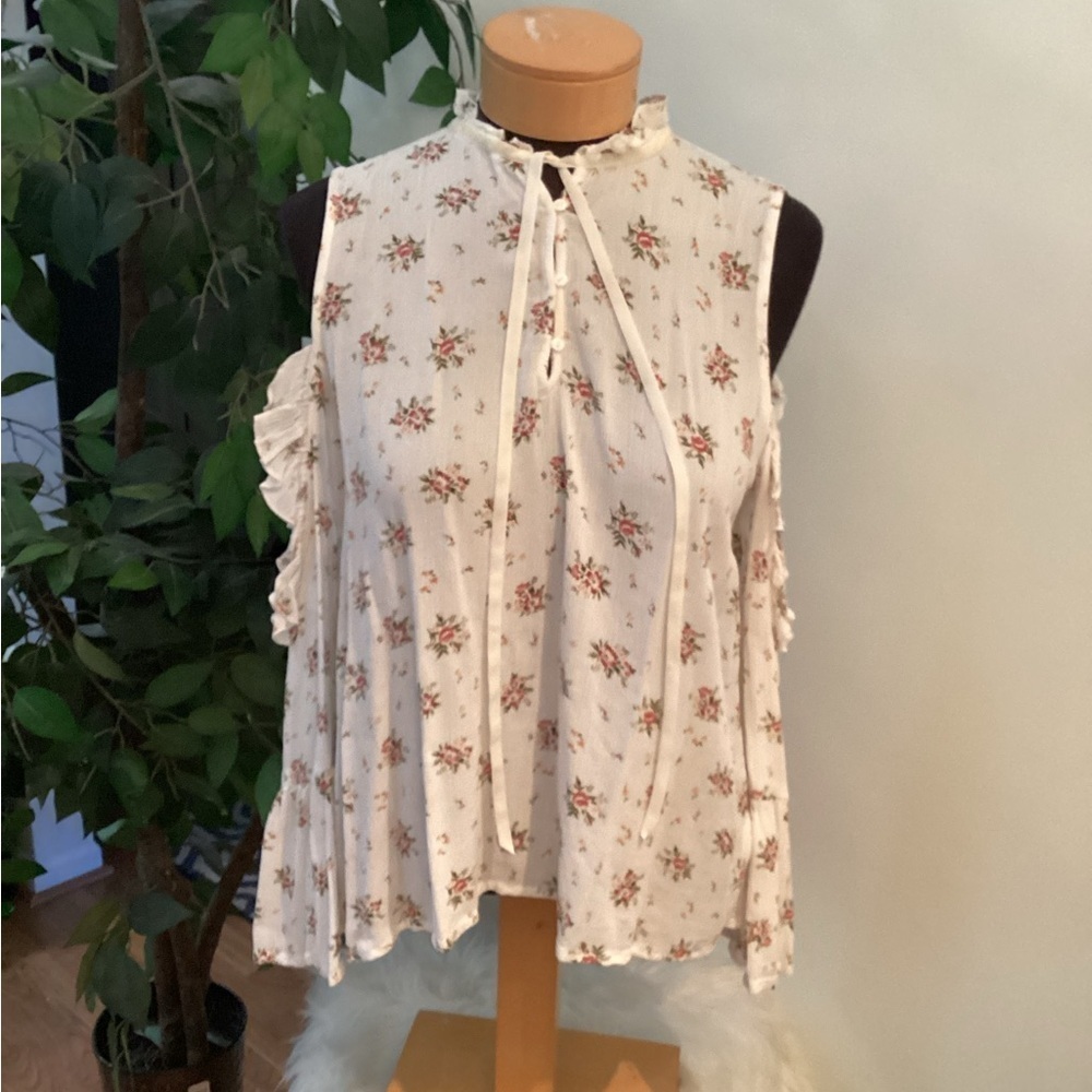 I Jeans by Buffalo Kaitlin ruffled knit blouse Woman’s size XL floral